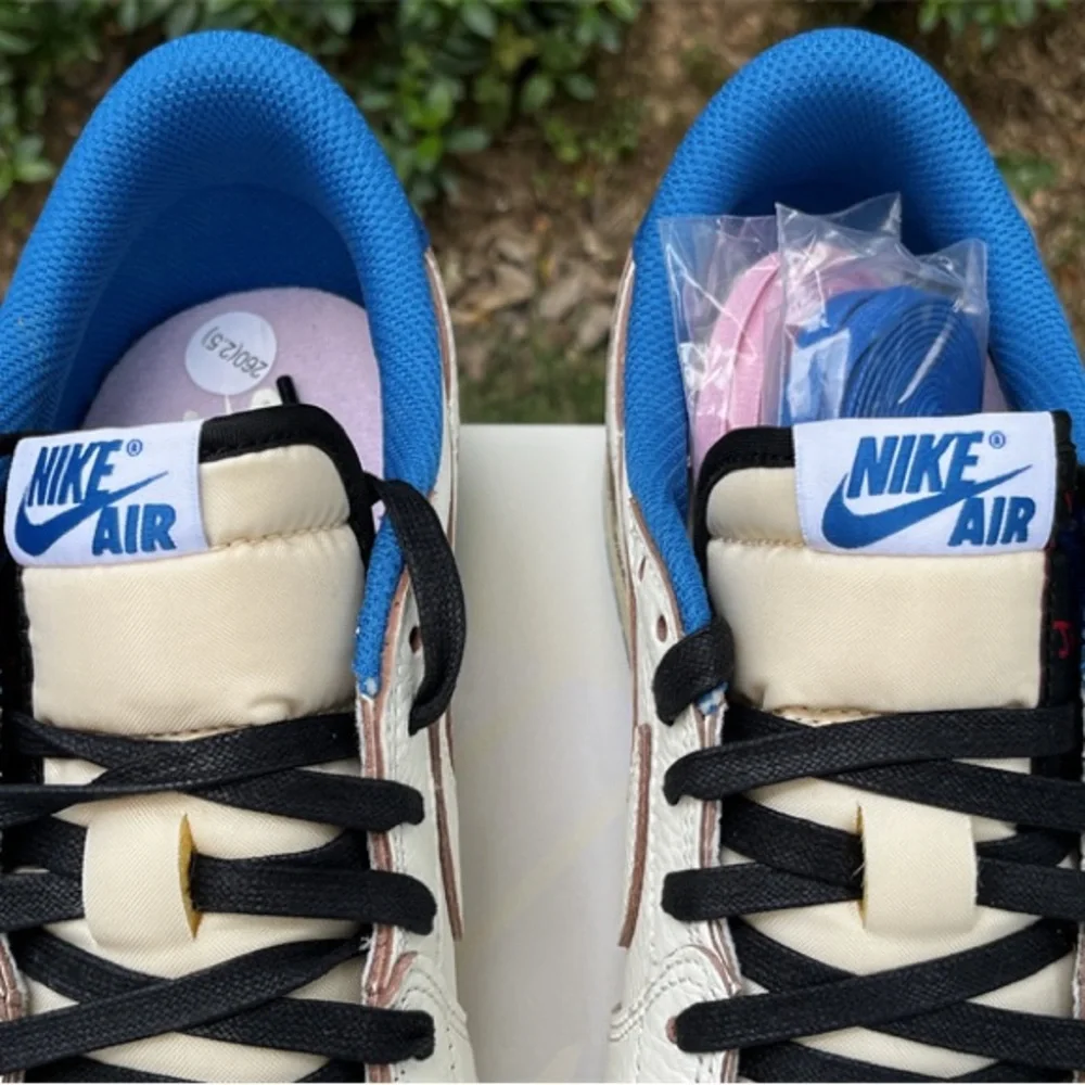 TRAVIS SCOTT FRAGMENTS SIZE 7-11 JORDAN 1 - Picture 3 of 5